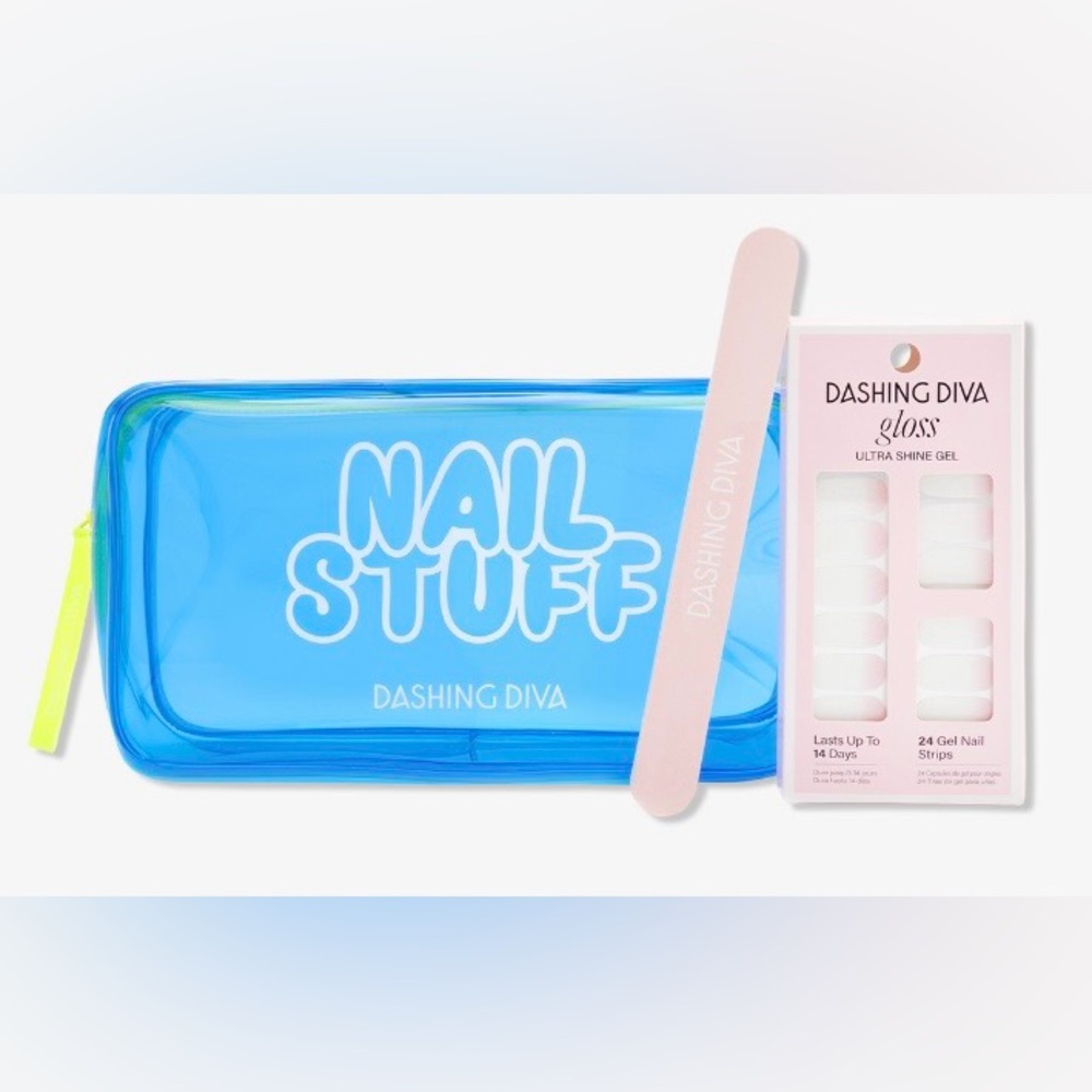 🌟 Dashing Diva Nail Kit with Blue Pouch